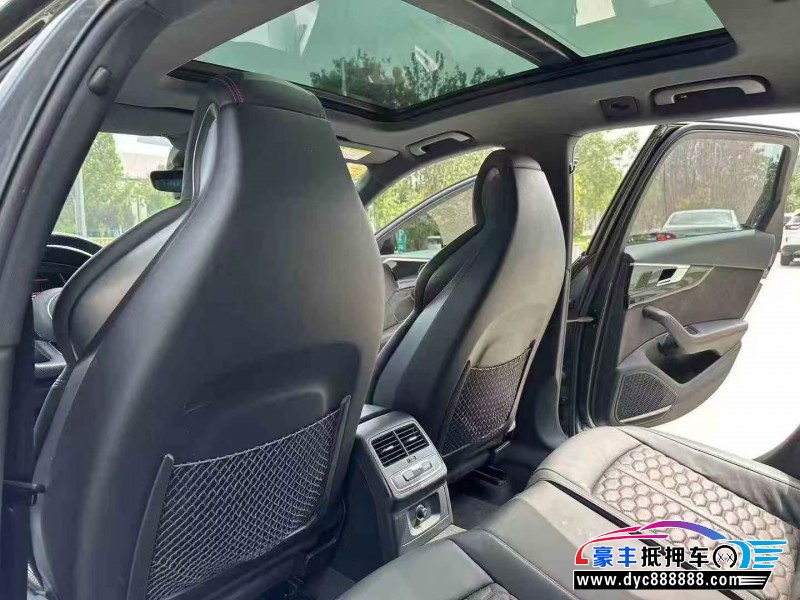 21年奥迪RS4轿车抵押车出售