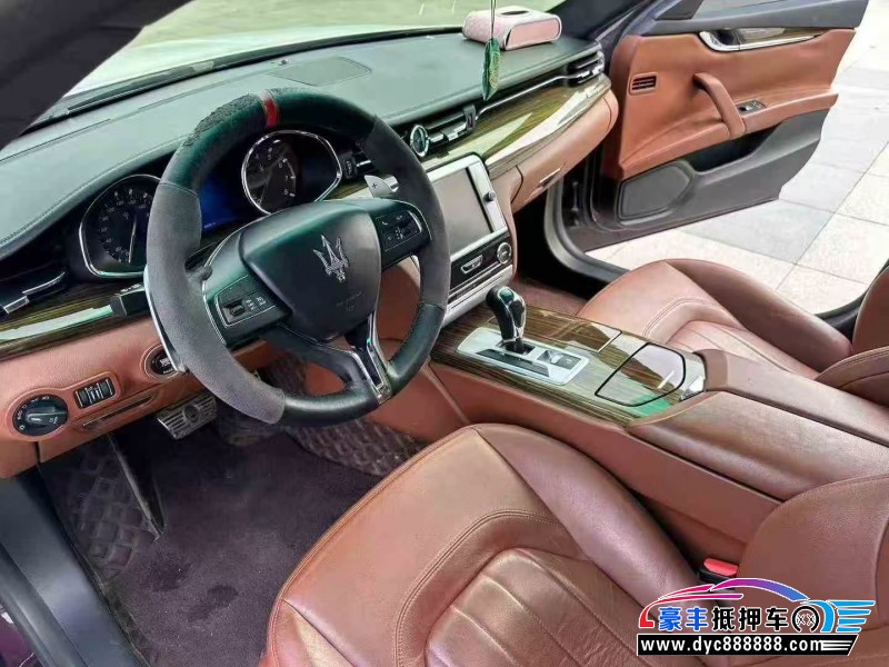 15年玛莎拉蒂总裁轿车抵押车出售