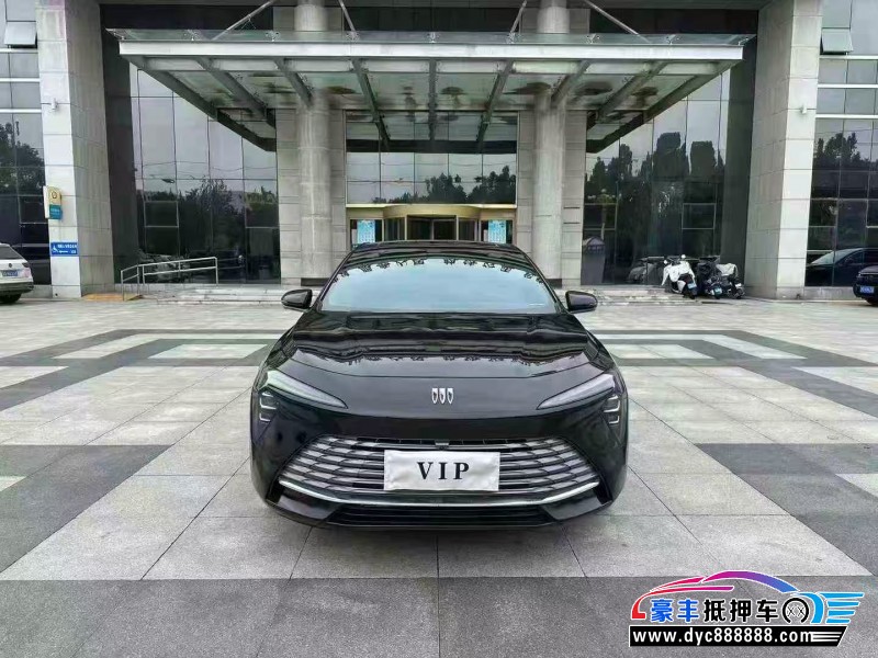 24年别克君越轿车抵押车出售