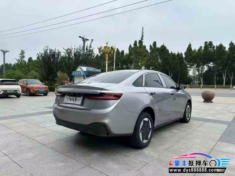 24年吉利几何轿车抵押车出售