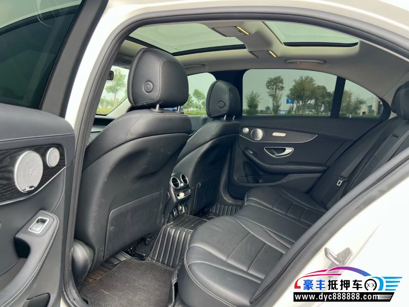 21年奔驰C轿车抵押车出售