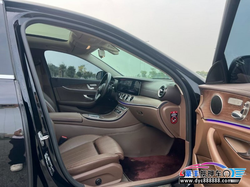 19年奔驰E轿车抵押车出售