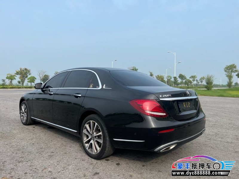 19年奔驰E轿车抵押车出售