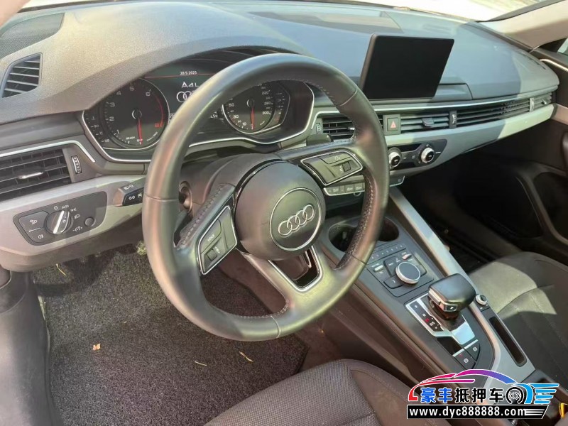 18年奥迪A4L轿车抵押车出售