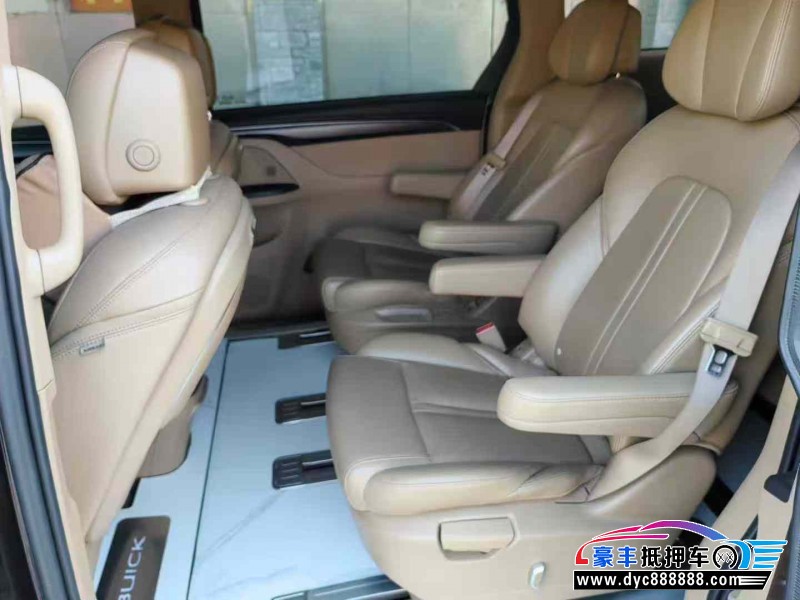 20年别克GL8轿车抵押车出售