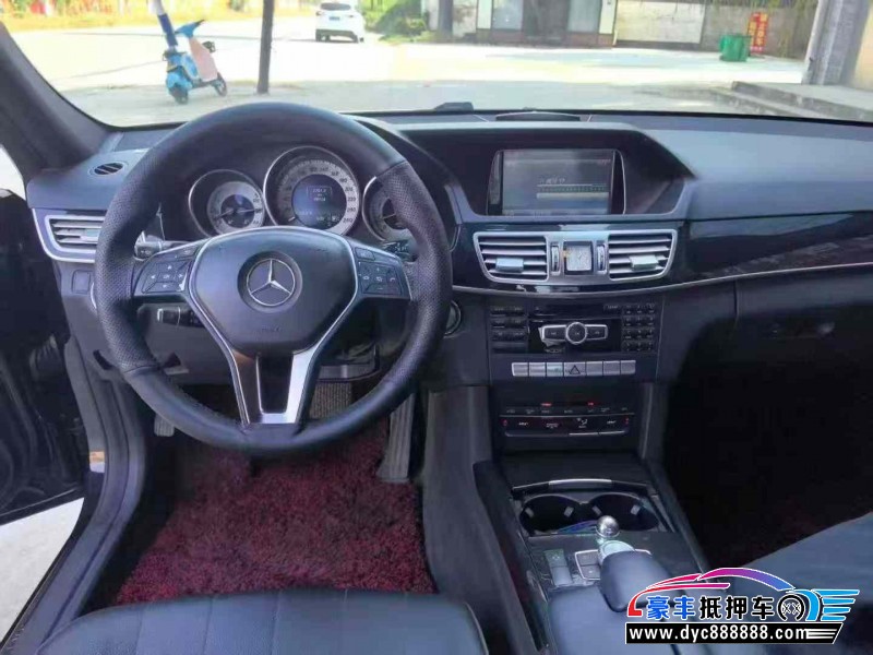 15年奔驰E轿车抵押车出售