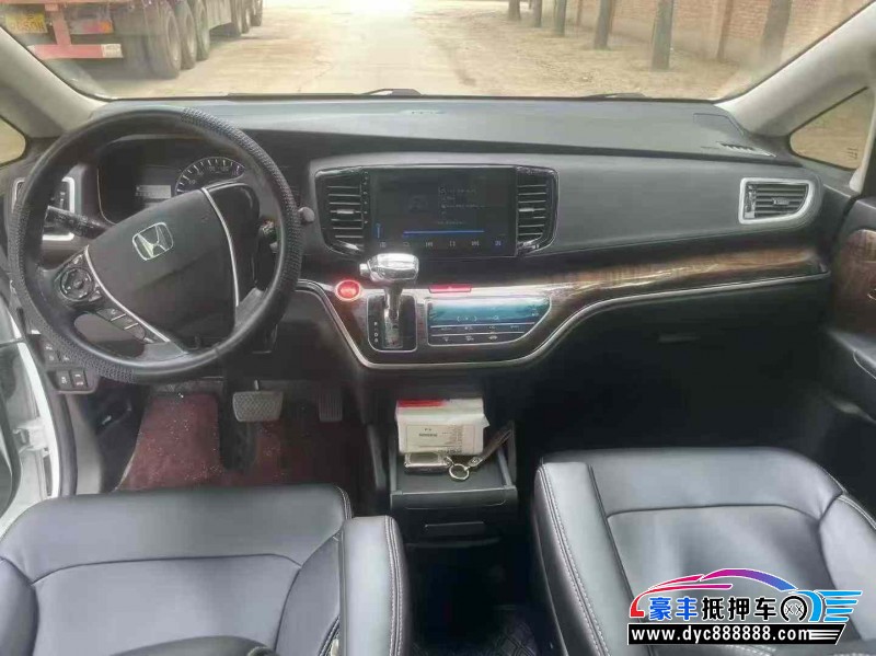 16年本田奥德赛轿车抵押车出售