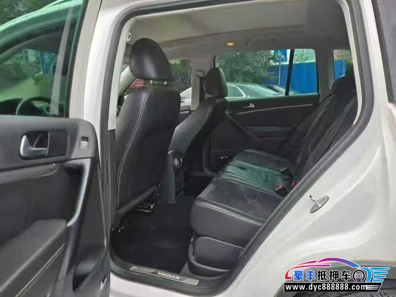 16年大众途观轿车抵押车出售