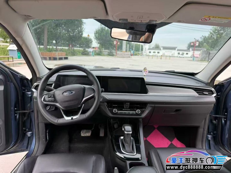 22年福特福睿斯轿车抵押车出售