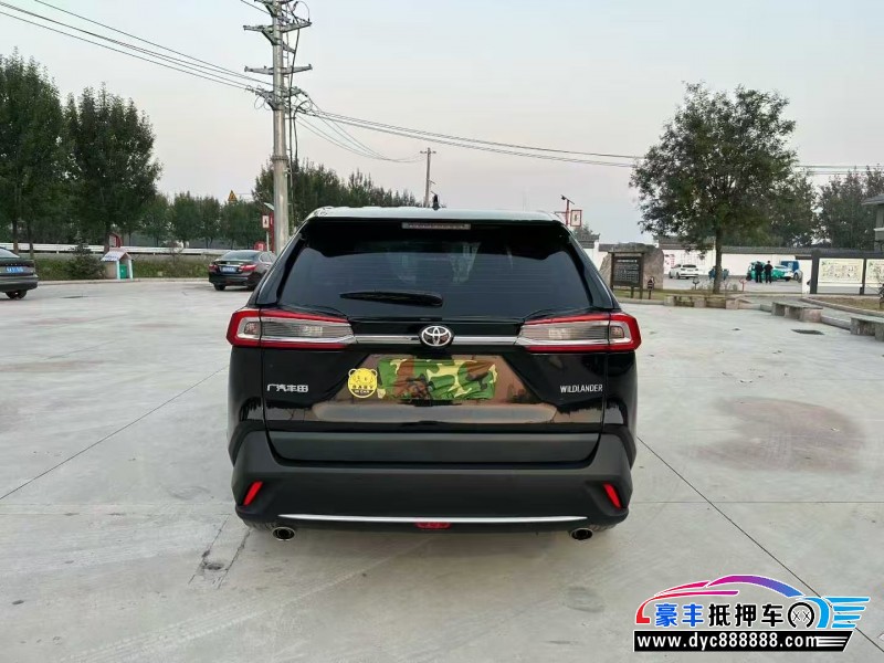 22年丰田威兰达轿车抵押车出售