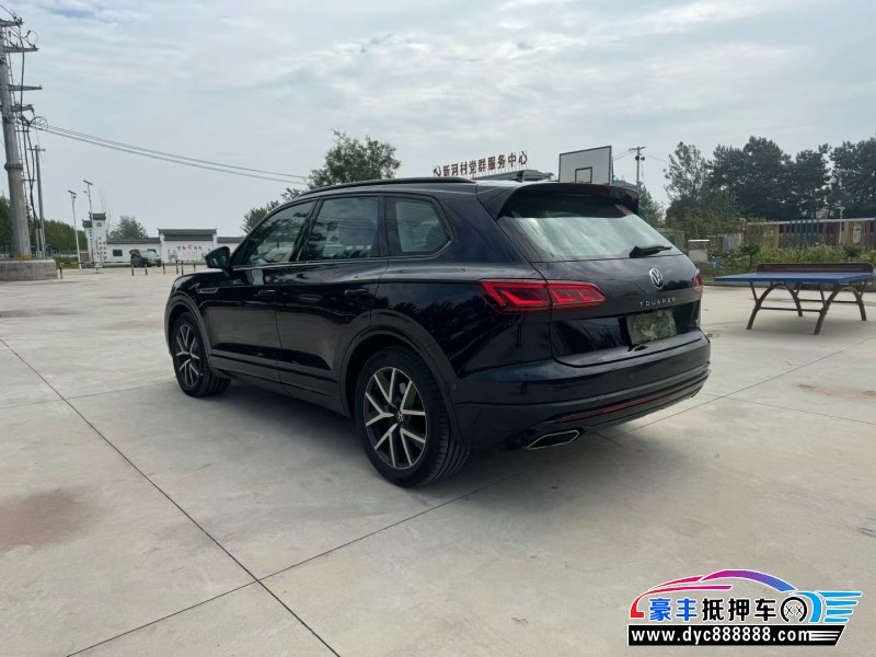 21年大众途锐轿车抵押车出售