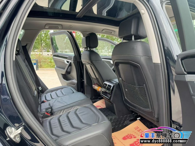 21年大众途锐轿车抵押车出售