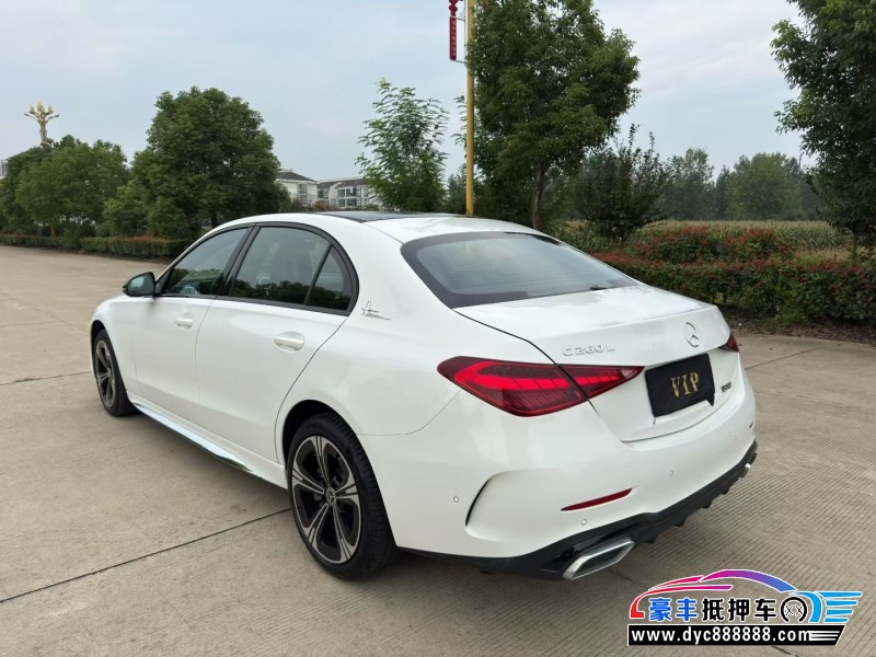 23年奔驰C轿车抵押车出售