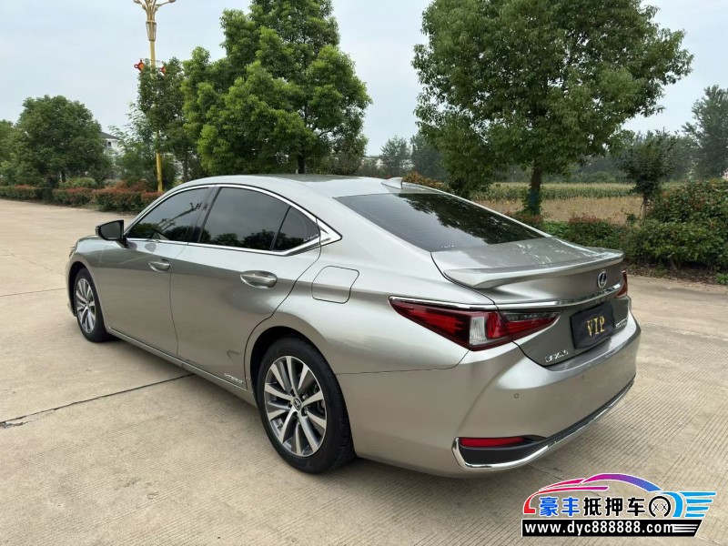 19年雷克萨斯ES轿车抵押车出售