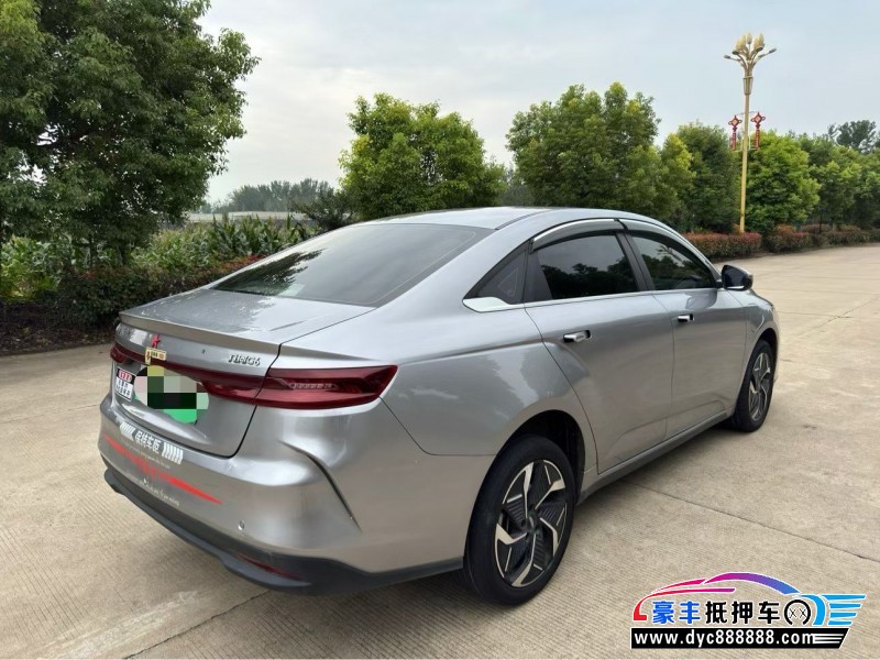 23年吉利几何轿车抵押车出售