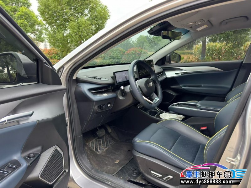 23年吉利几何轿车抵押车出售