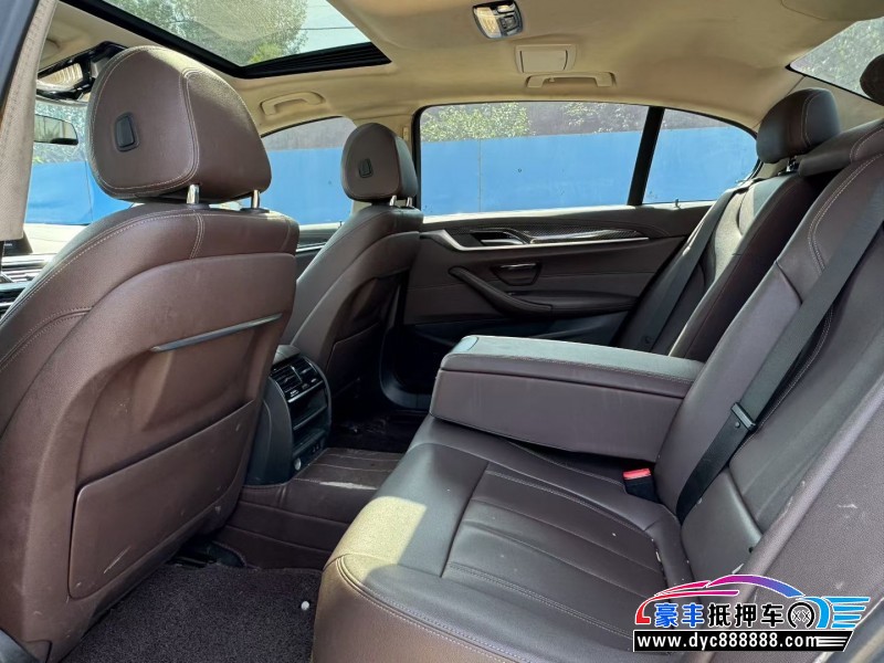 20年宝马5系轿车抵押车出售