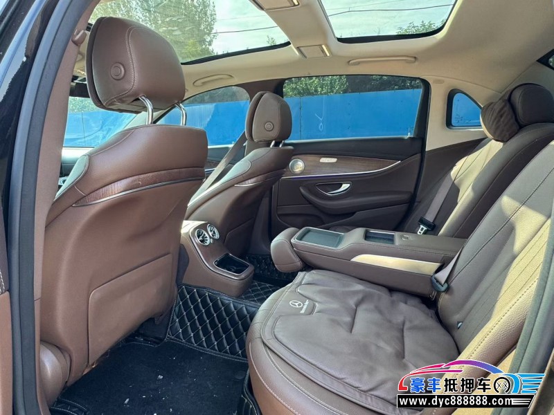 23年奔驰E轿车抵押车出售