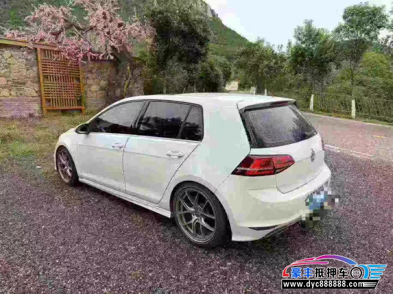 16年大众高尔夫SUV抵押车出售