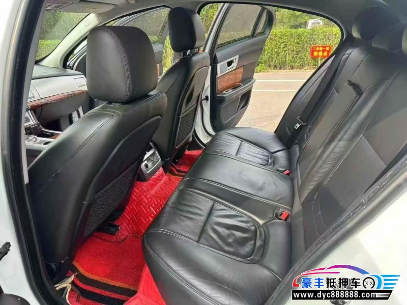 14年捷豹XF轿车抵押车出售