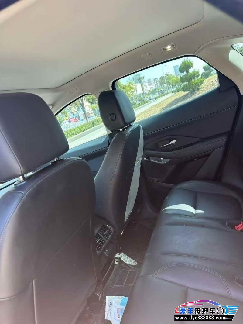 19年捷豹E-PACE轿车抵押车出售