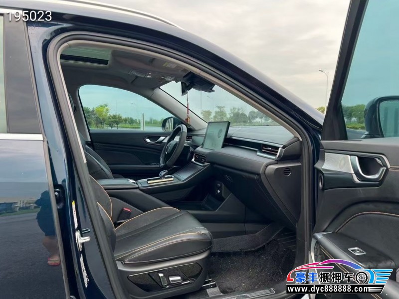 22年WEY魏派拿铁轿车抵押车出售