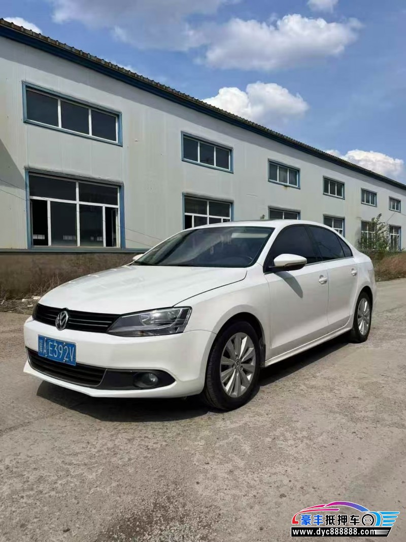 15年大众速腾轿车抵押车出售