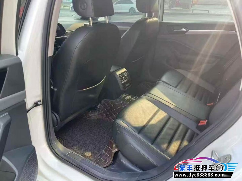 21年大众速腾轿车抵押车出售