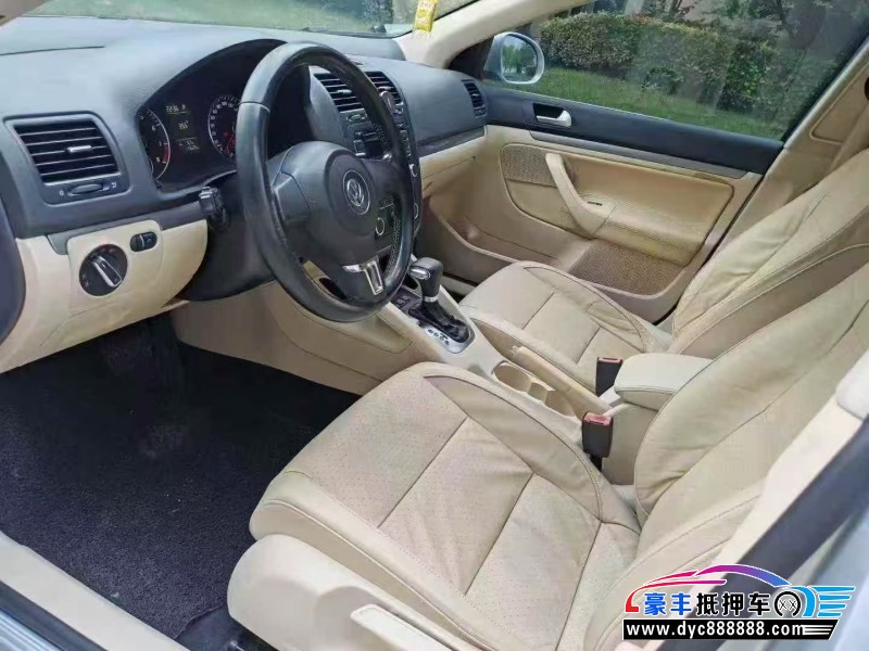 11年大众速腾轿车抵押车出售