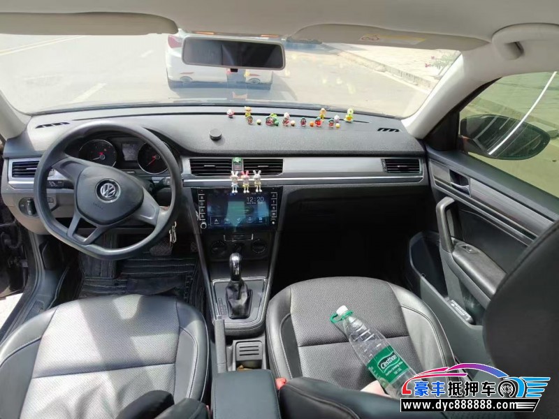 17年大众宝来轿车抵押车出售