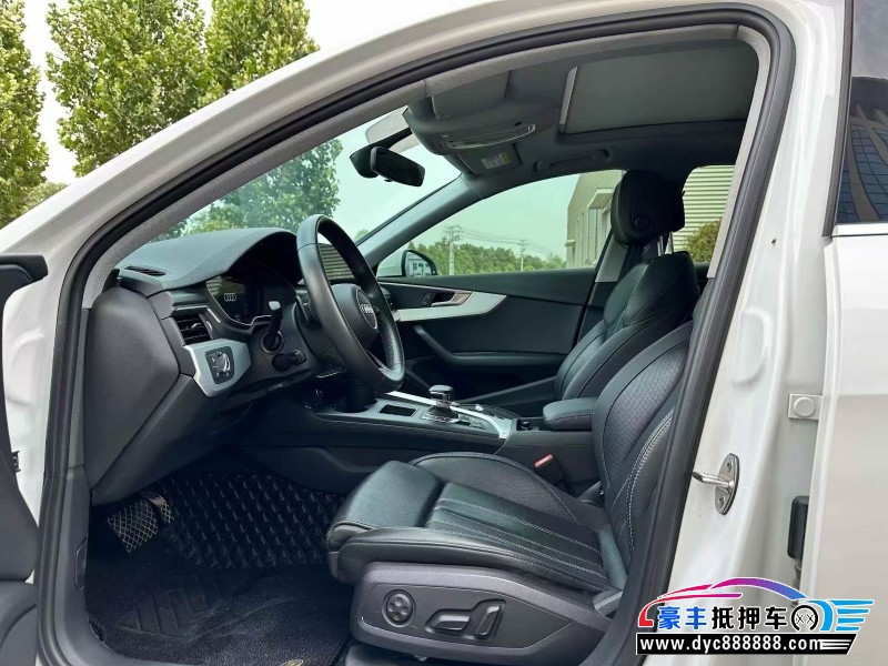 22年奥迪A4L轿车抵押车出售