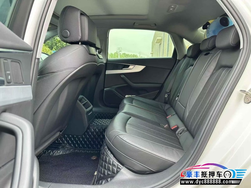 22年奥迪A4L轿车抵押车出售