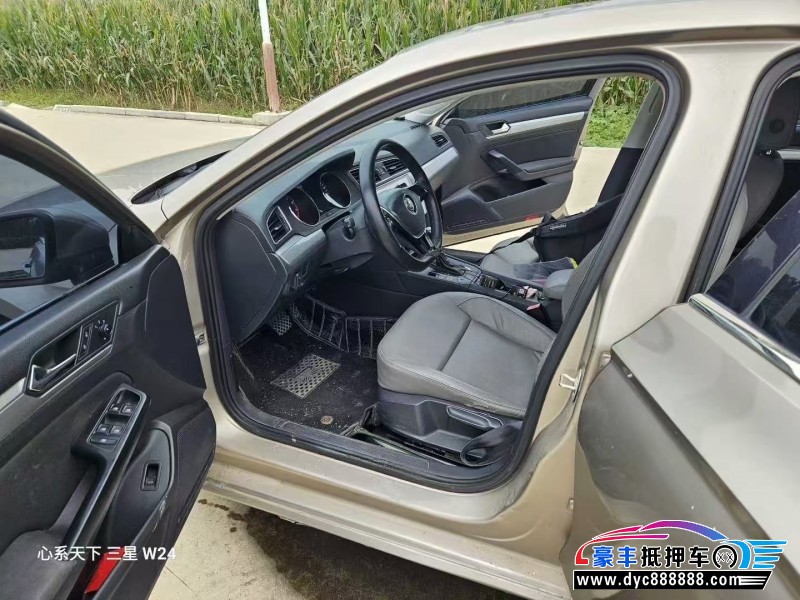 16年大众凌渡轿车抵押车出售