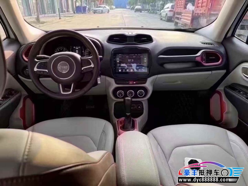 17年Jeep自由侠SUV抵押车出售