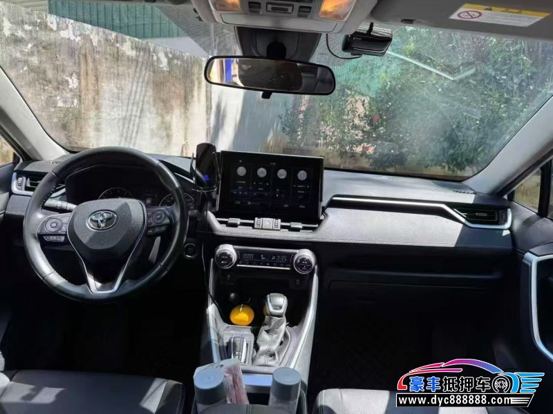 21年丰田威兰达轿车抵押车出售