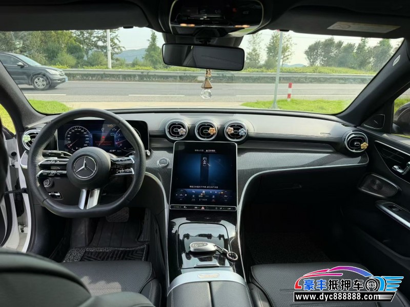 23年奔驰C轿车抵押车出售