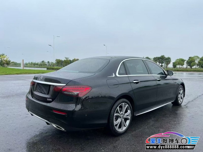 22年奔驰E轿车抵押车出售