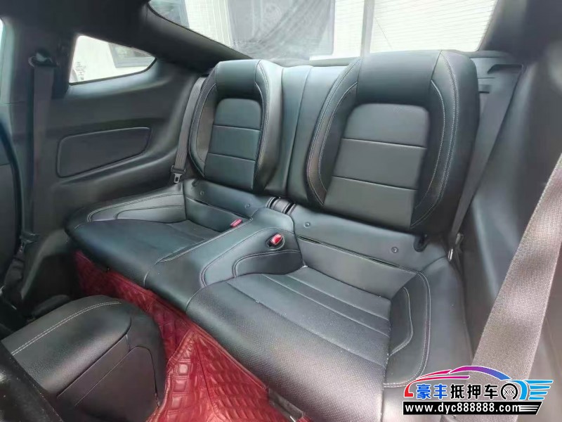 18年福特野马轿车抵押车出售