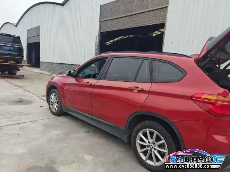 17年宝马X1轿车抵押车出售