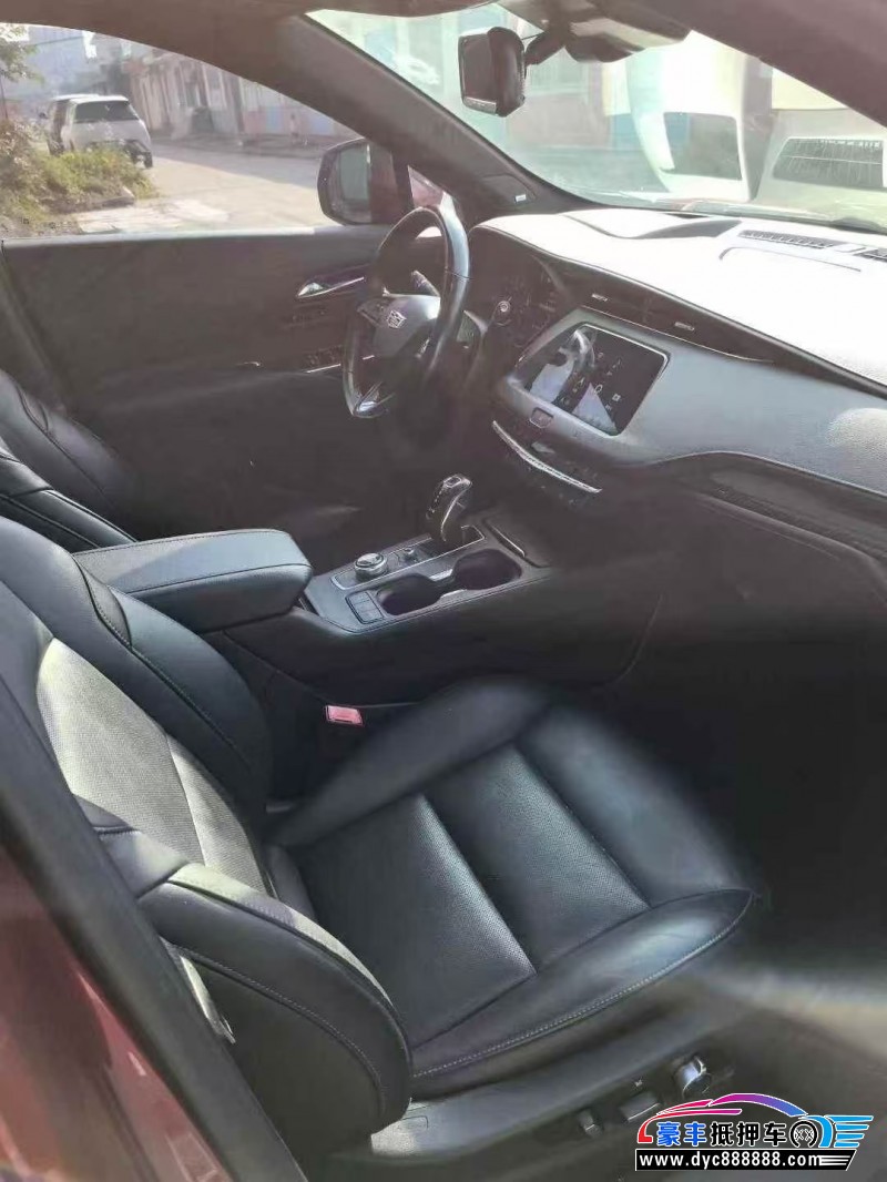 19年凯迪拉克XT4轿车抵押车出售