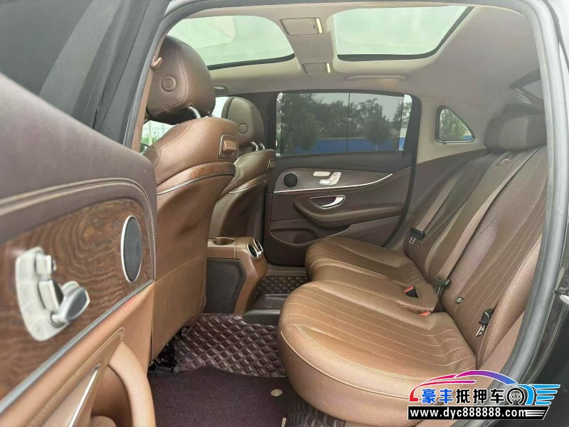 19年奔驰E轿车抵押车出售