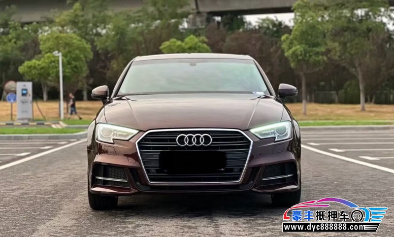 18年奥迪A3轿车抵押车出售