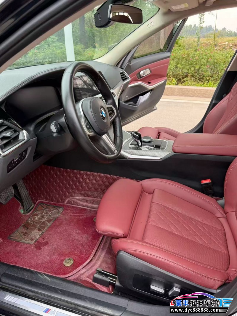 22年宝马3系轿车抵押车出售