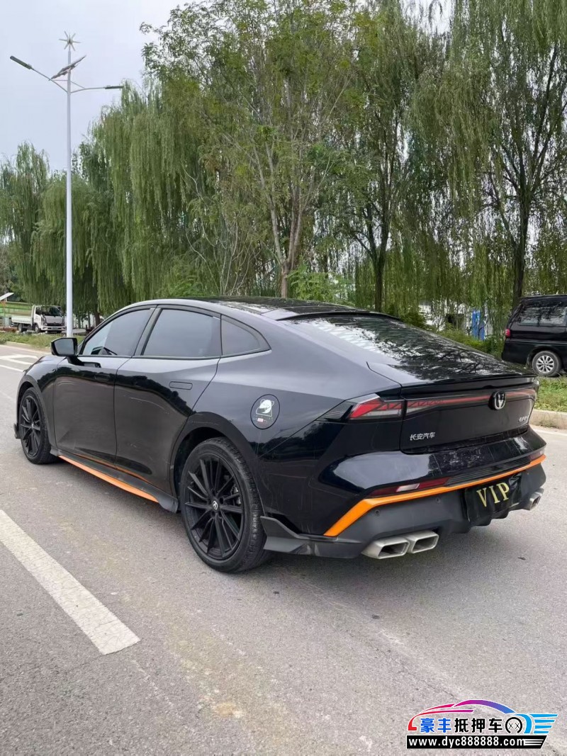 24年长安长安UNI轿车抵押车出售