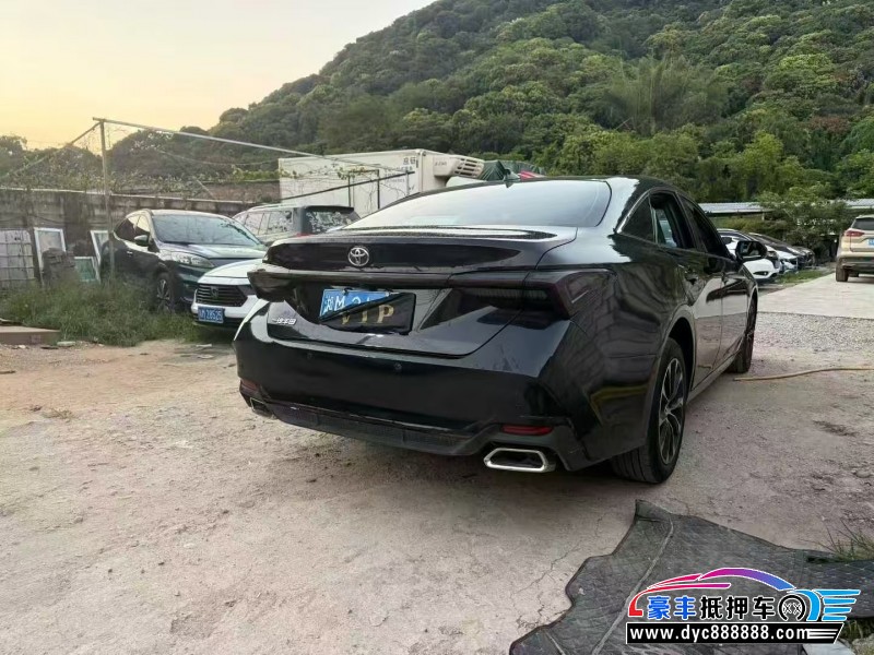 25年丰田亚洲龙轿车抵押车出售