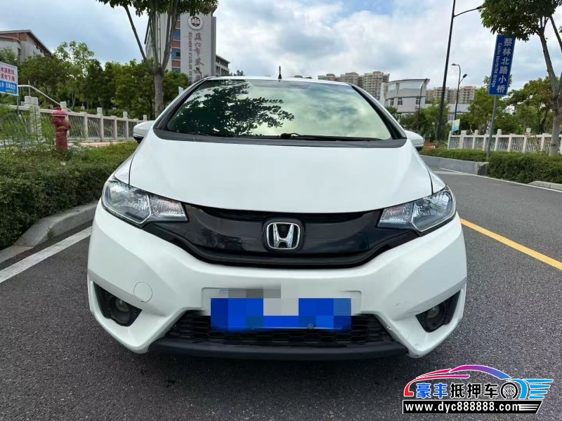 15年本田飞度轿车抵押车出售