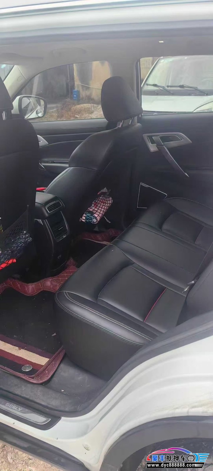 18年吉利博越轿车抵押车出售