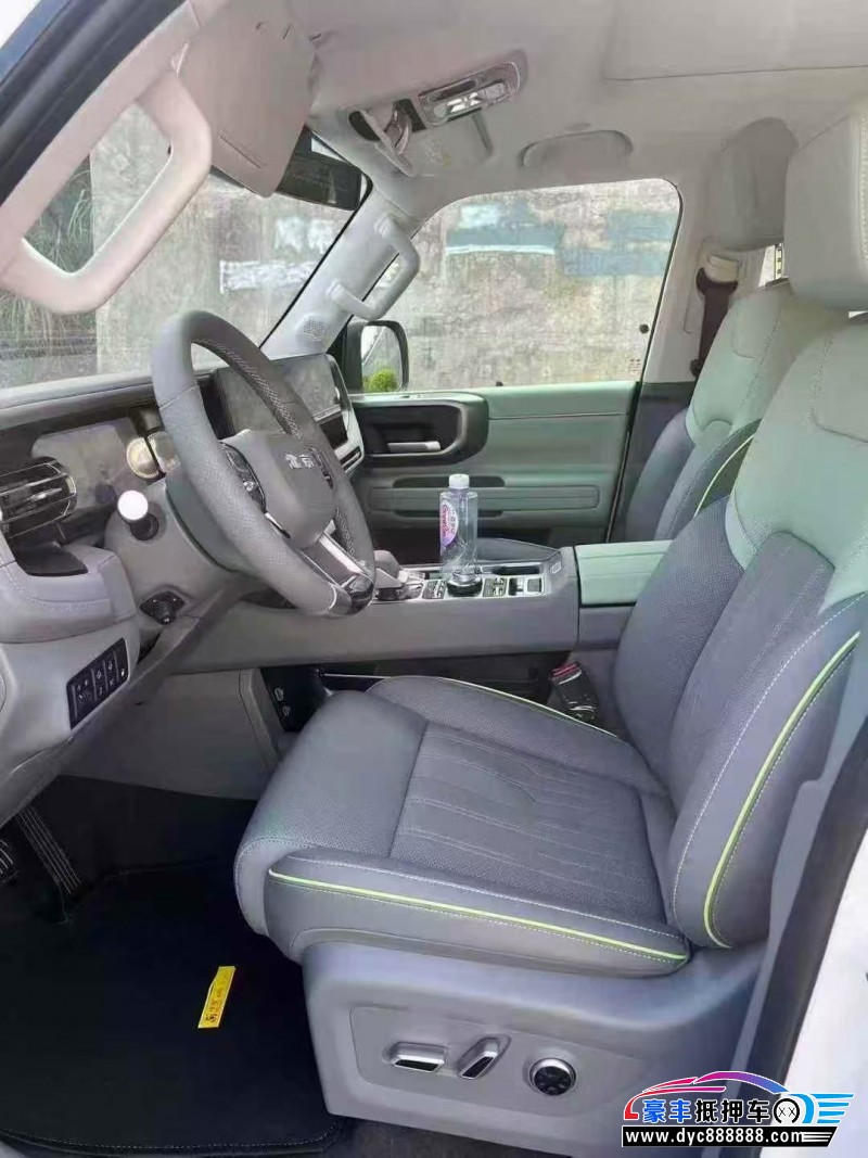 25年北京BJ40轿车抵押车出售