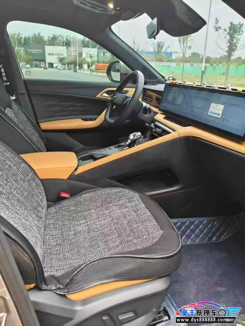 25年荣威RX5轿车抵押车出售