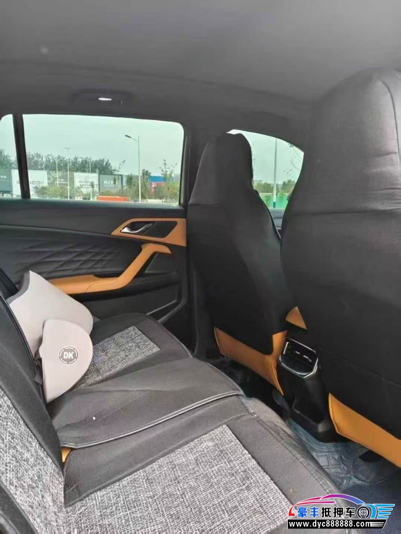 25年荣威RX5轿车抵押车出售